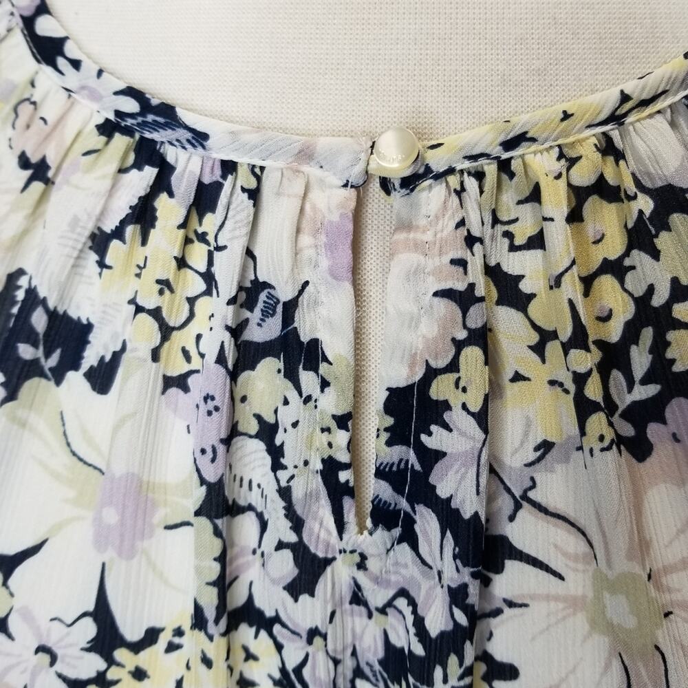 Chaps Top Womens Small Capri Navy & Pearl Floral Keyhole Bell-Sleeve - Picture 4 of 7